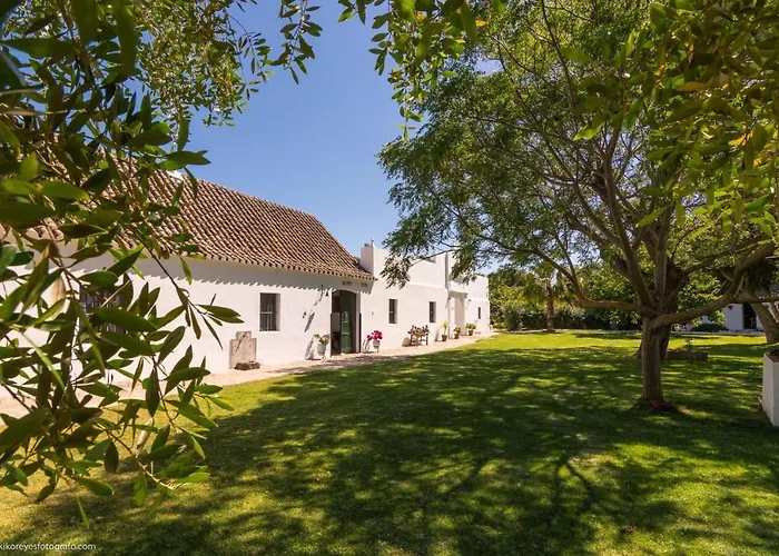 Hostal Cortijo El Indiviso Vejer de la Frontera